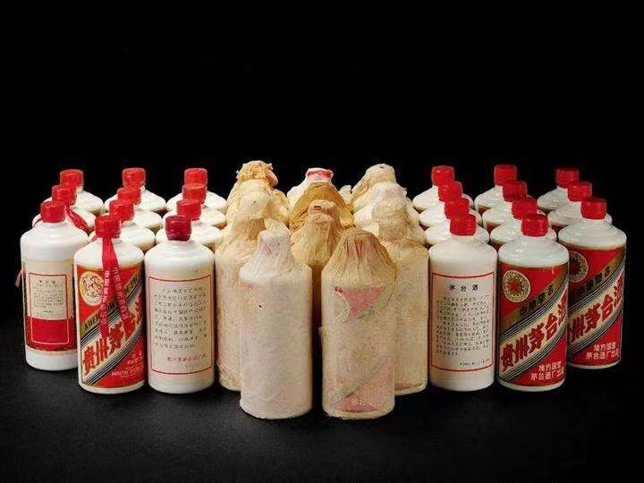 万江街道日照岚山回收酒价格哪里回收(附近上门回收茅台酒）?